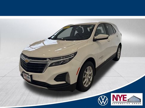 Used 2022 Chevrolet Equinox LT image 1