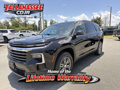 Used 2024 Chevrolet Traverse LT FWD image 9