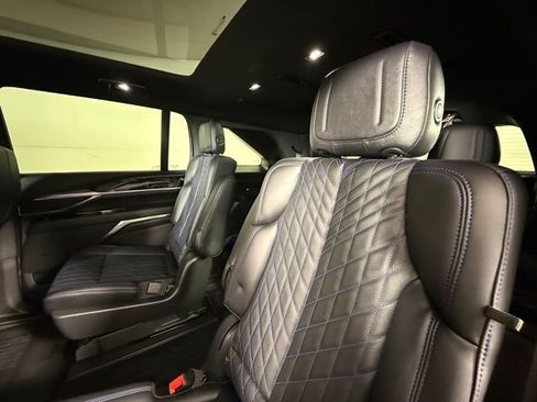 Used 2026 Cadillac Escalade IQ Sport 1 w/ LPO, Floor Liner Package AWD/4WD image 29