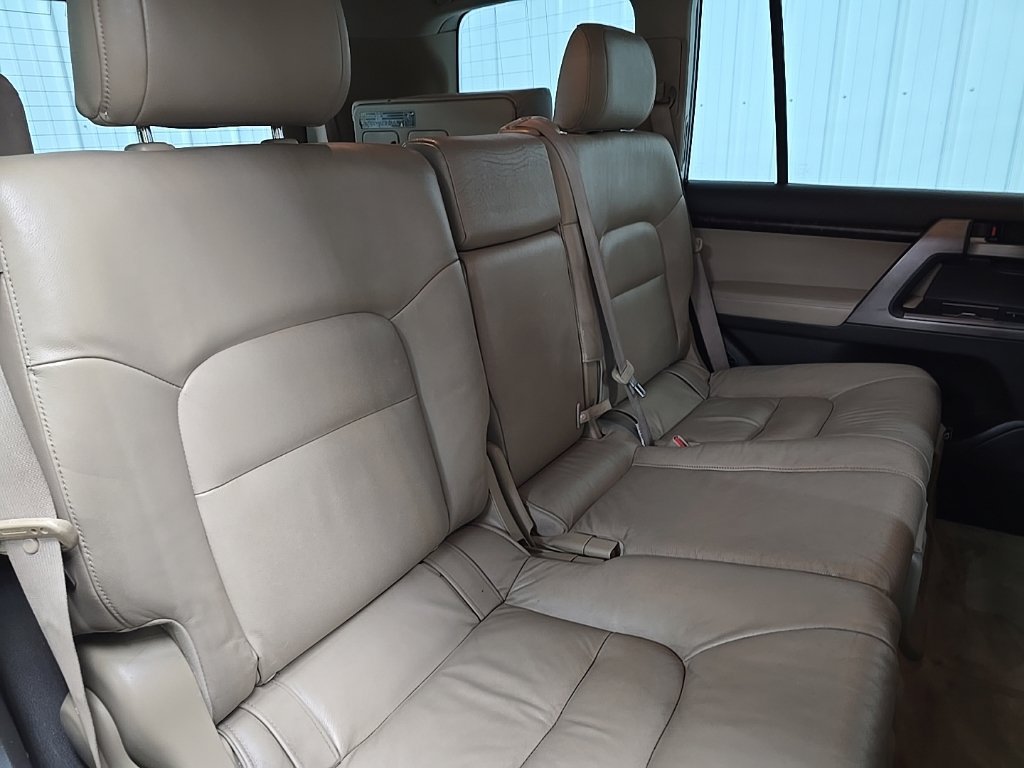 Used 2008 Toyota Land Cruiser w/ Upgrade Pkg AWD/4WD image 17