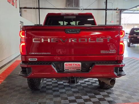 Used 2023 Chevrolet Silverado 2500 High Country w/ Technology Package AWD/4WD image 3