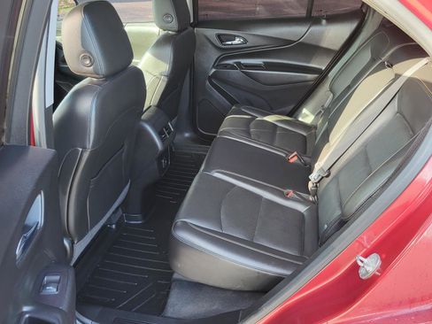 Used 2020 Chevrolet Equinox LT w/ Sport Edition image 13