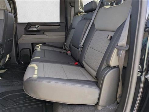 New 2026 Chevrolet Silverado 2500 ZR2 image 18