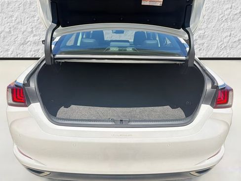 Used 2023 Lexus ES 350 w/ Premium Package FWD image 12