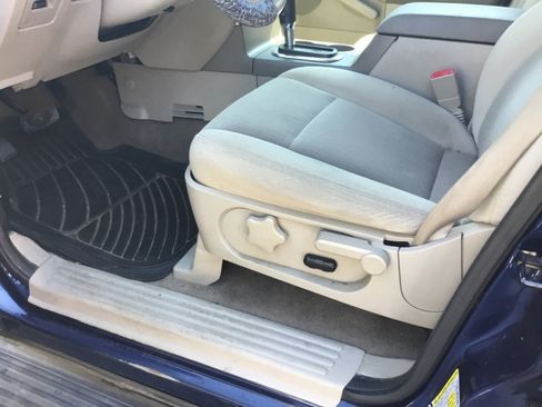 Used 2007 Ford Explorer XLT RWD image 8