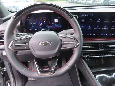 Used 2026 Chevrolet Traverse RS AWD/4WD image 19