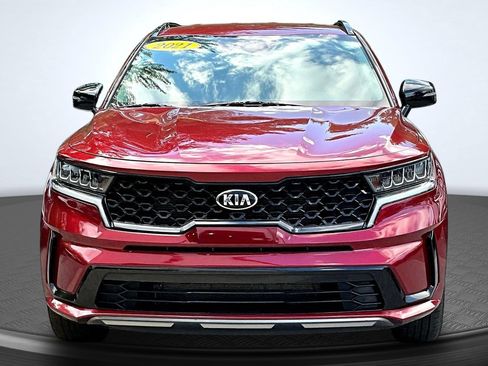 Used 2021 Kia Sorento S FWD image 2