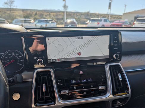 Certified 2021 Kia Sorento SX image 21