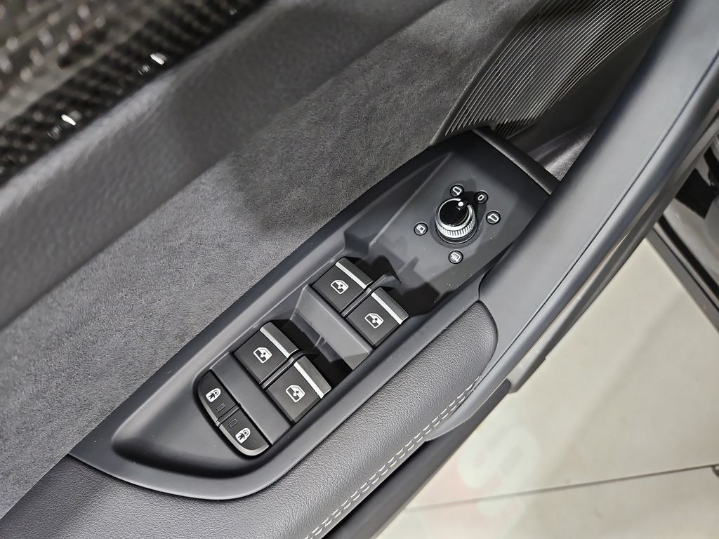 Used 2025 Audi SQ5 Premium Plus AWD/4WD image 11