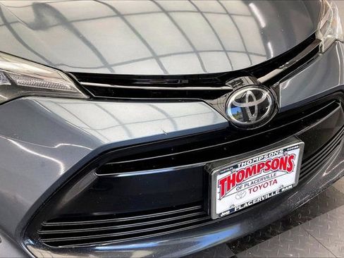 Used 2017 Toyota Corolla L w/ Carpet Mat Package (TMS) image 31