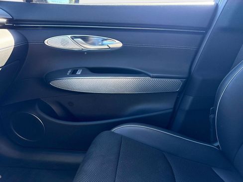 Used 2024 Genesis GV70 3.5T Sport image 22