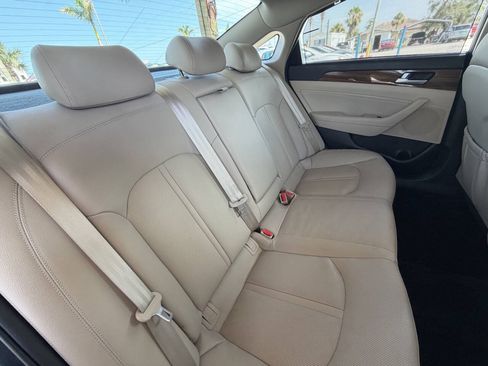 Used 2017 Hyundai Sonata Limited w/ Ultimate Package 02 FWD image 15