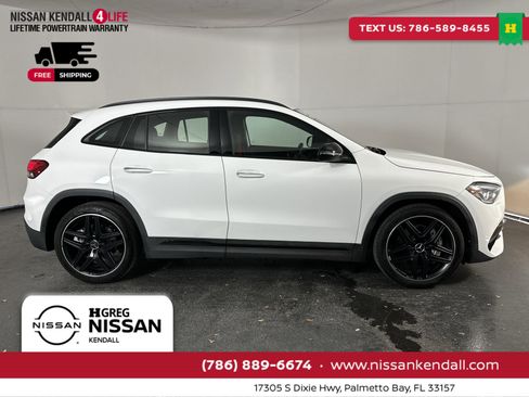 Used 2023 Mercedes-Benz GLA 35 AMG 4MATIC w/ Premium Package image 13