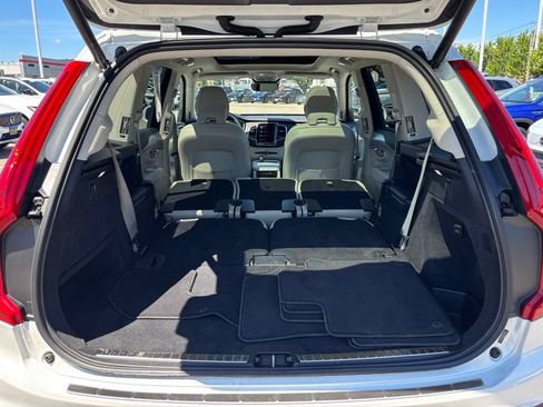 Certified 2024 Volvo XC90 B5 Core w/ Climate Package AWD/4WD image 28