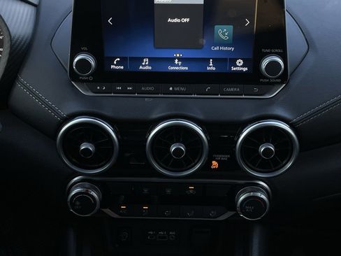 Used 2024 Nissan Sentra SV image 18