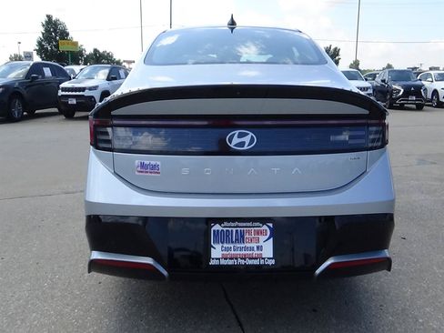 Used 2025 Hyundai Sonata SEL FWD image 7