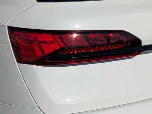 New 2026 Audi Q7 3.0T Prestige image 14