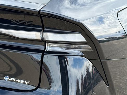 New 2026 Toyota Prius Plug-In Hybrid FWD image 29