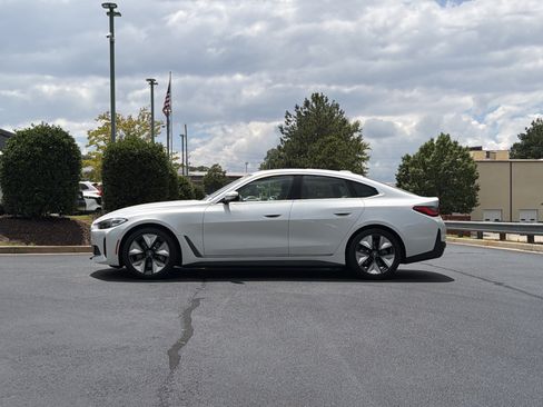 Used 2023 BMW i4 eDrive40 w/ Premium Package RWD image 14