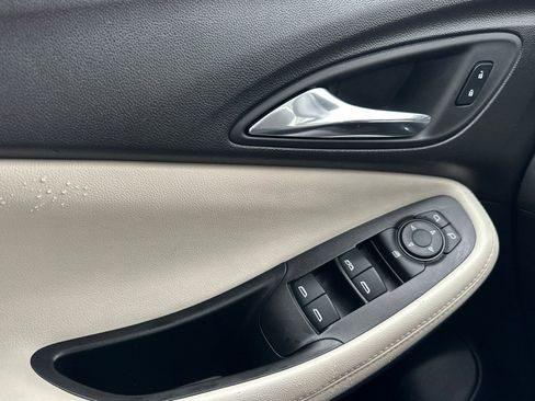 Certified 2023 Buick Encore GX Preferred w/ Cold Weather Comfort Package image 11