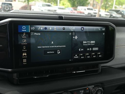 Used 2025 Jeep Wrangler Sahara w/ Safety Group image 8