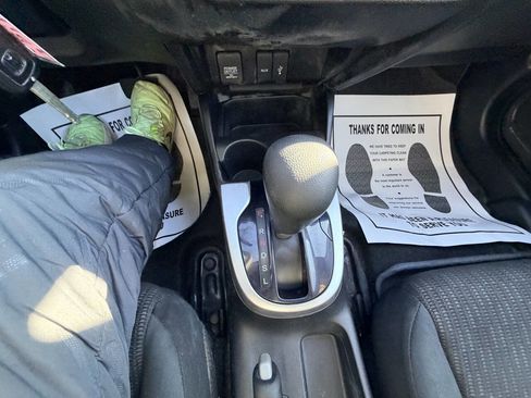 Used 2015 Honda Fit LX image 19