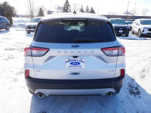 Certified 2020 Ford Escape SE image 6