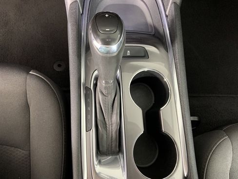 Used 2020 Chevrolet Malibu LT image 17