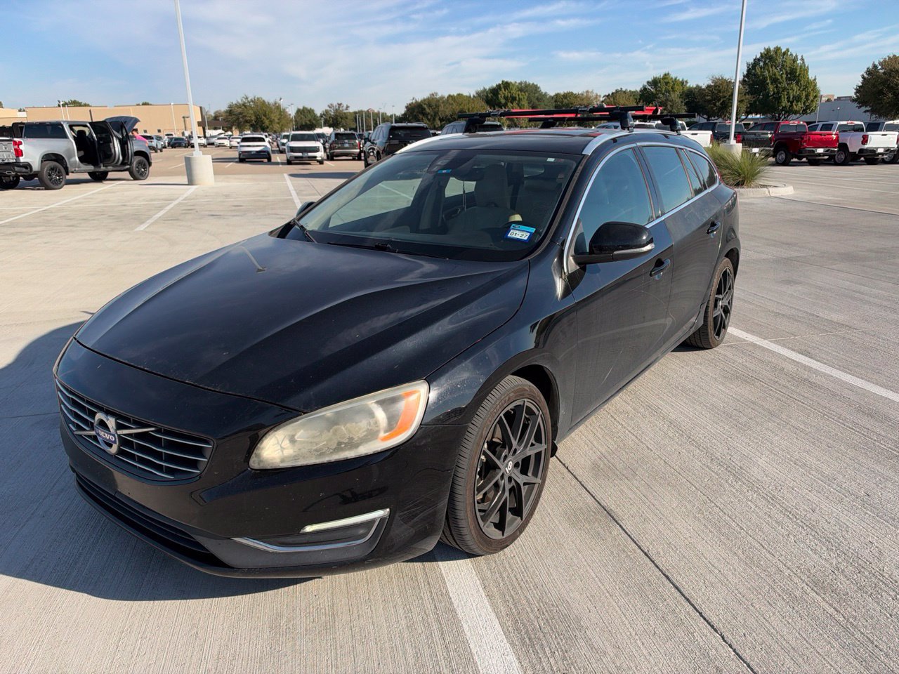 Used 2017 Volvo V60 T5 Premier w/ Convenience Package FWD image 1