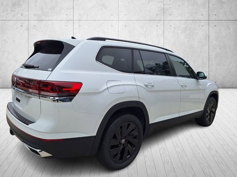 New 2026 Volkswagen Atlas SE image 4