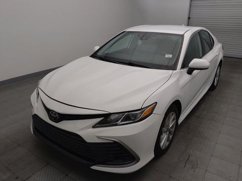 Used 2022 Toyota Camry LE FWD image 15