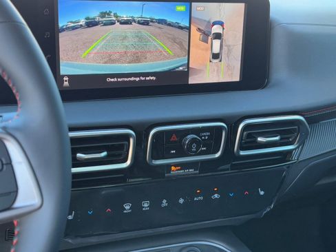 New 2026 Nissan Sentra SR image 25