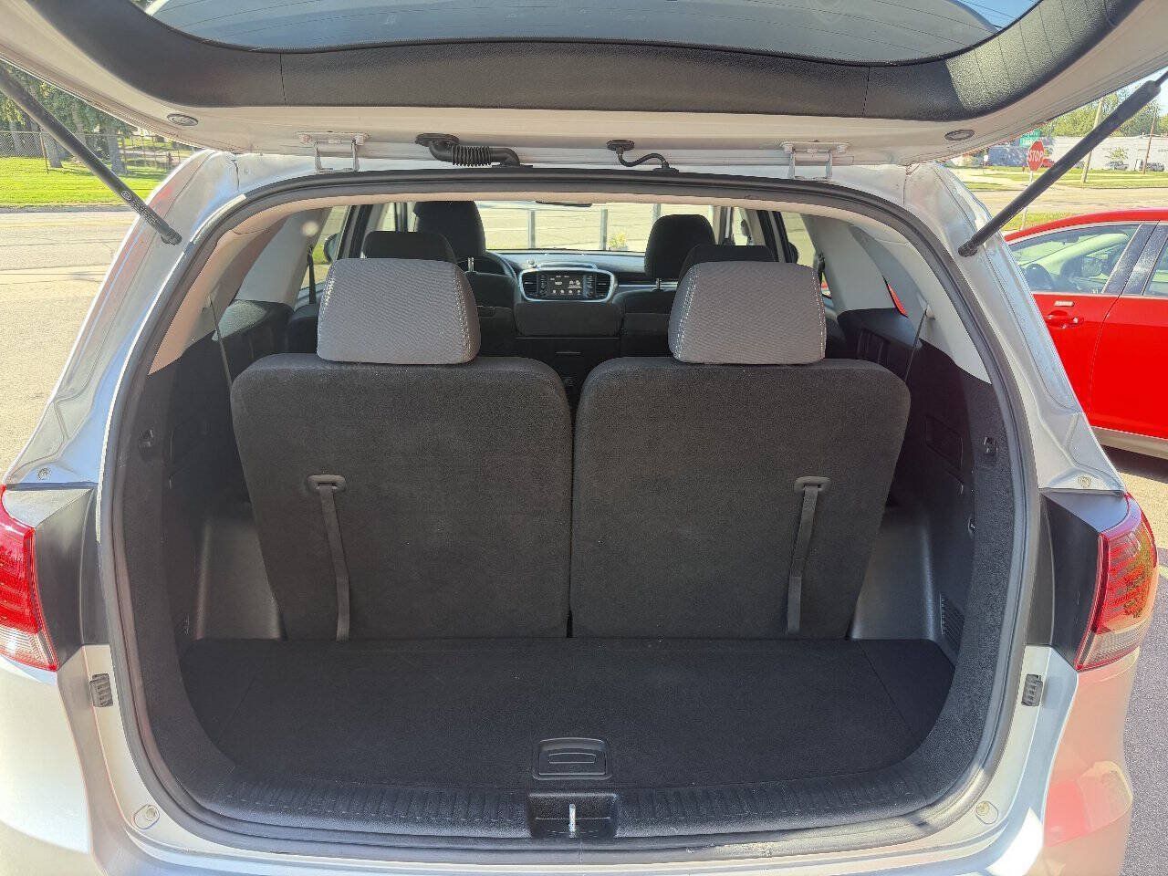 Used 2019 Kia Sorento L FWD image 20