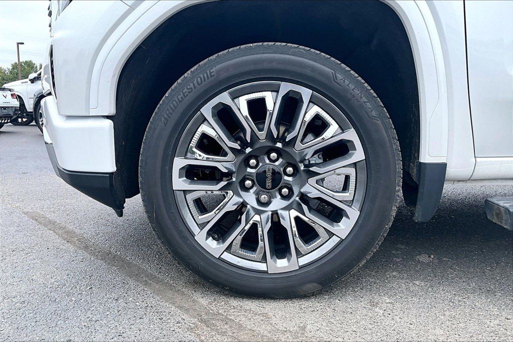 Used 2023 GMC Sierra 1500 Denali Ultimate AWD/4WD image 2