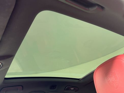 Certified 2022 Porsche Cayenne Platinum Edition image 16