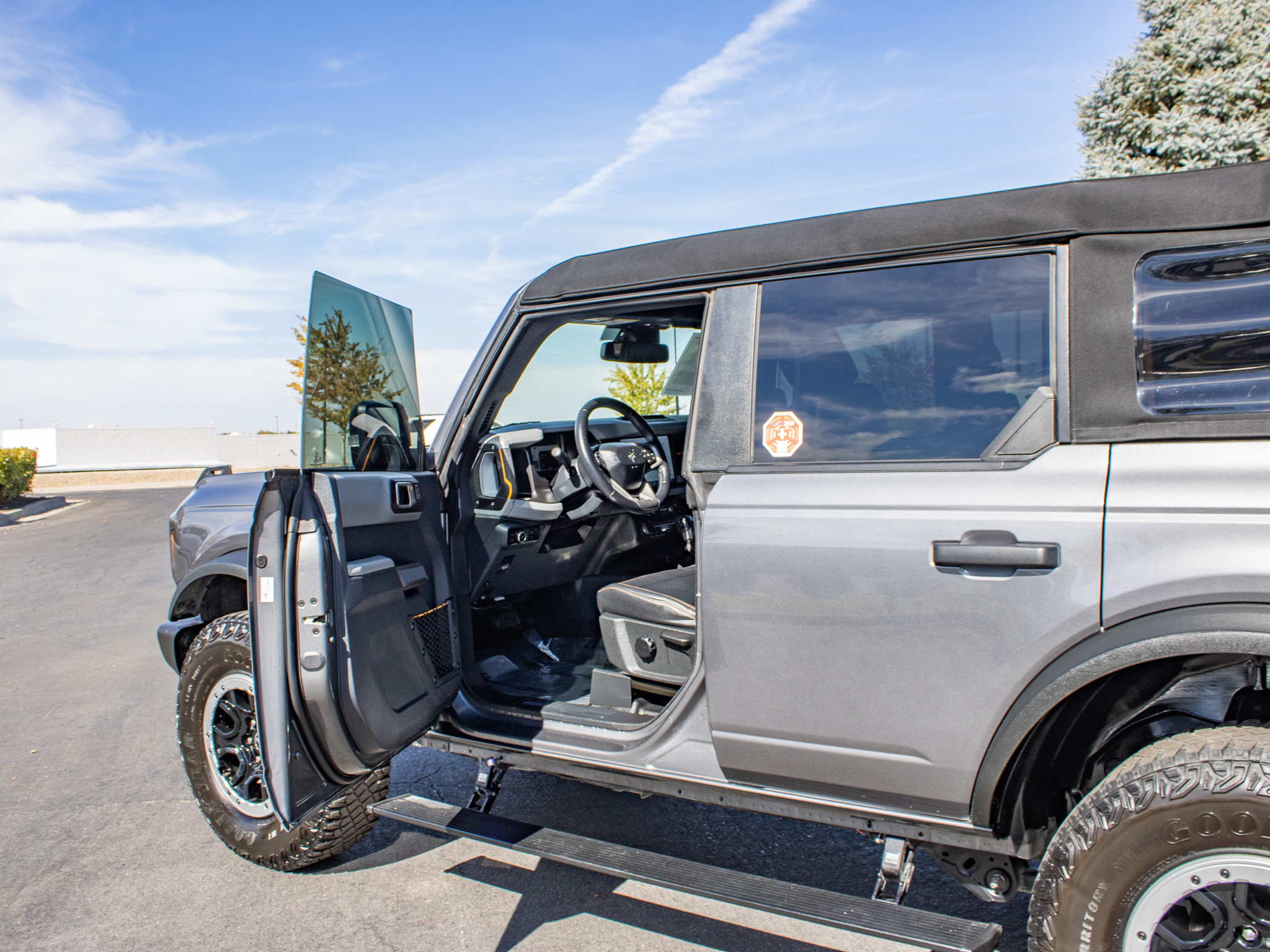 Used 2023 Ford Bronco Badlands w/ Sasquatch Package AWD/4WD image 21