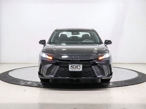 Used 2025 Toyota Camry SE w/ Convenience Package FWD image 6