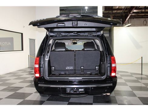 Used 2013 Chevrolet Tahoe LTZ image 23