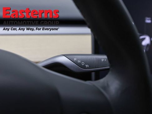 Used 2019 Tesla Model 3 Standard Range RWD image 11