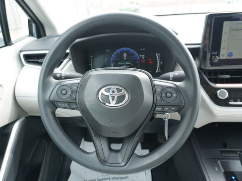 Certified 2026 Toyota Corolla Cross L image 19