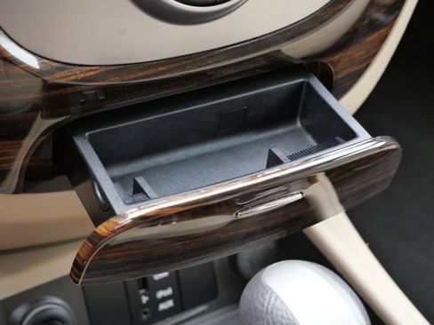 Used 2011 Hyundai Santa Fe GLS image 28