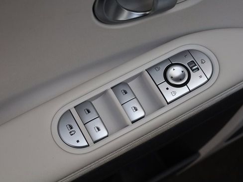 Used 2023 Hyundai Ioniq 5 SEL image 25