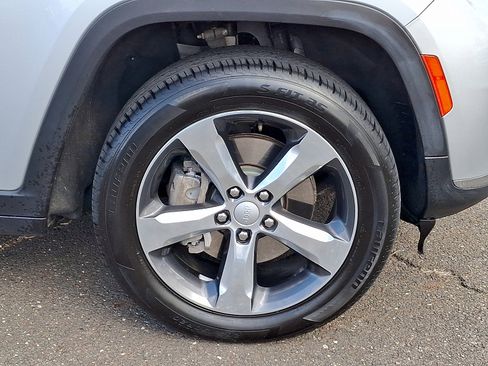 Used 2021 Jeep Grand Cherokee L Limited image 8