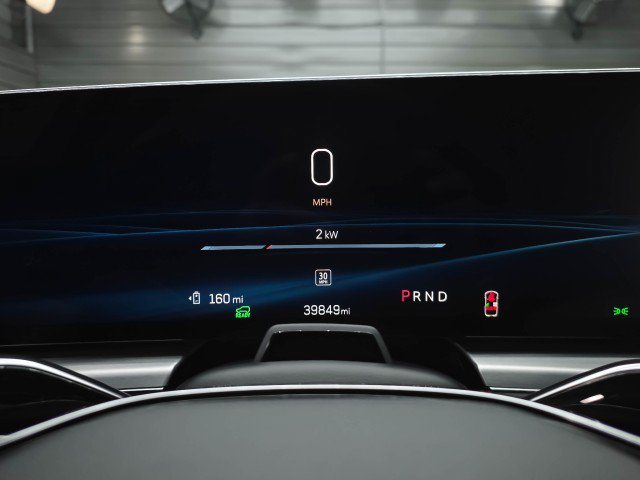 Used 2024 Cadillac Lyriq Luxury AWD/4WD image 25