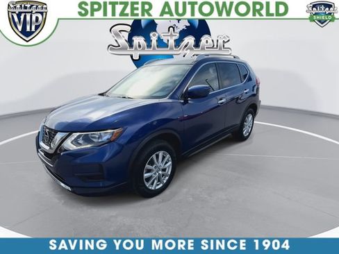 Used 2018 Nissan Rogue SV image 4