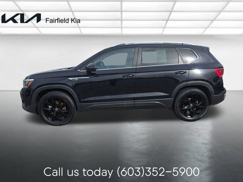 Used 2022 Volkswagen Taos SE AWD/4WD image 2