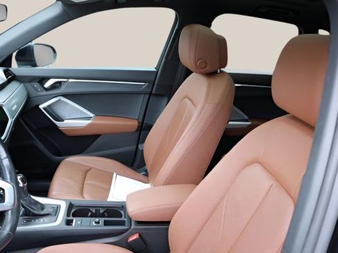 Used 2022 Audi Q3 2.0T Premium Plus image 13