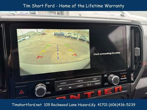Used 2025 Nissan Frontier PRO-4X image 17