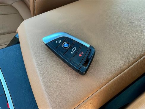 Used 2023 BMW M340i xDrive AWD/4WD image 35