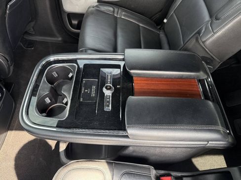 Used 2018 Lincoln Navigator Reserve w/ Technology Package AWD/4WD image 29